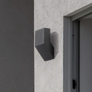 Nova Luce Brigitta - buiten wandverlichting - 12 x 20,8 x 8,3 cm - 6W LED incl. - IP65 - zandzwart