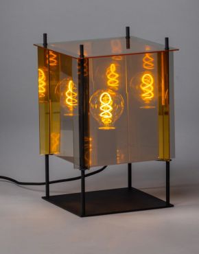 ETH Cube - tafellamp - 25 x 25 x 53 cm - zwart, goud en zilver