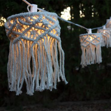 New Garden Mykonos Garland - lichtslinger aansluitbaar via kabel of zonne-energie - oplaadbare batterij - 8 meter slinger waarvan 3 meter snoer - 8 LED-lampen incl. - IP44 - katoen