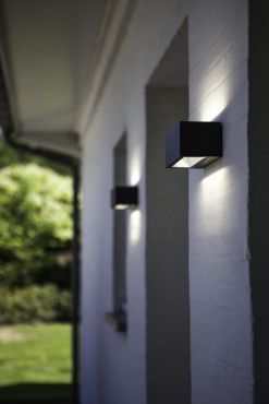Lutec Gemini - buiten wandlamp - 22 x 10 x 8  cm - 21W LED incl. - IP54 - zwart - warm wit