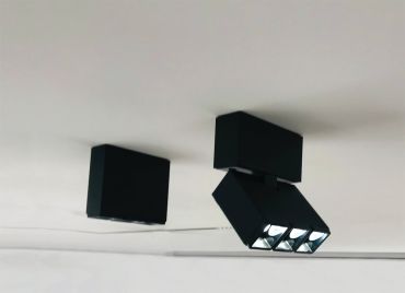 SHOWROOMMODEL - VK Lighting Triton - opbouwspot - 9,5 x 3 x 11 cm - 6W LED incl. - zwart