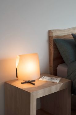 Faro Luang - tafellamp - 28 x 29,5 x 18,5 cm - karamel/zwart